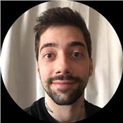 Si t'as besoin d'un coup de main en marketing, je peux t'être t'aider
